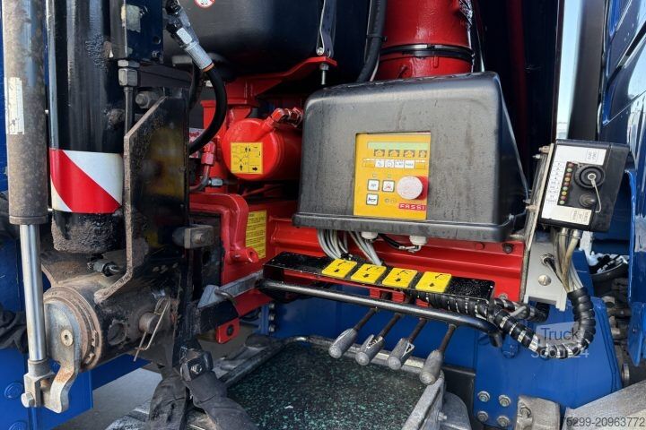 Macara montată pe camion Renault D Wide 18.380 4x2 F130A.22 / Swiss-Vehicle