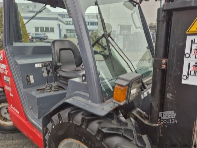 Chariot élévateur tout-terrain Manitou MH 25.4 4x4 3F330 Turbo