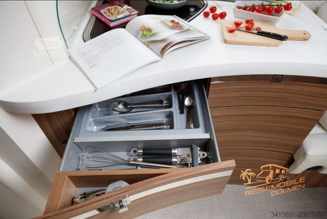 Autorulotă semi-integrată EURAMOBIL Contura CT 766 EF FREI KONFIGURIERBAR