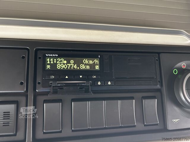 MTS standard Volvo FH 460 Globetrotter XL / 890 dkm / VEB+ / Stand...