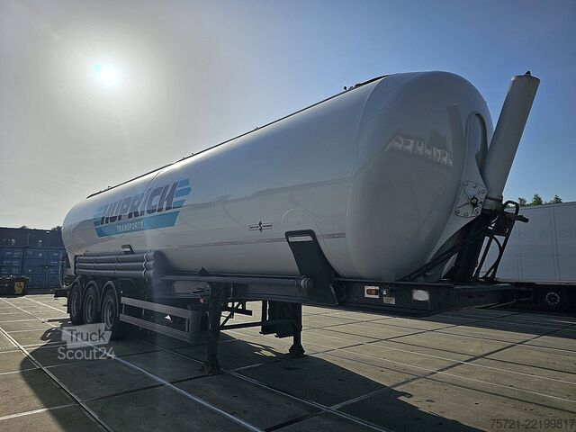 Silo SPITZER SK 2760 CAL Rieselgueter