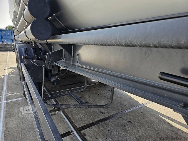 Silo SPITZER SK 2760 CAL Rieselgueter