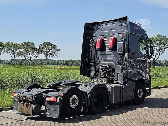 Standard-SZM RENAULT T 520 HIGH