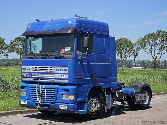 Standard-SZM DAF XF 95.380 SPACECAB EURO 2