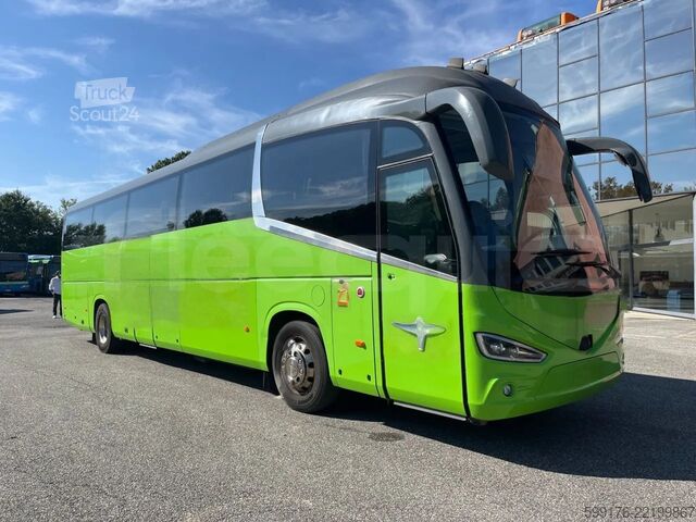 туристически автобус Irizar i6