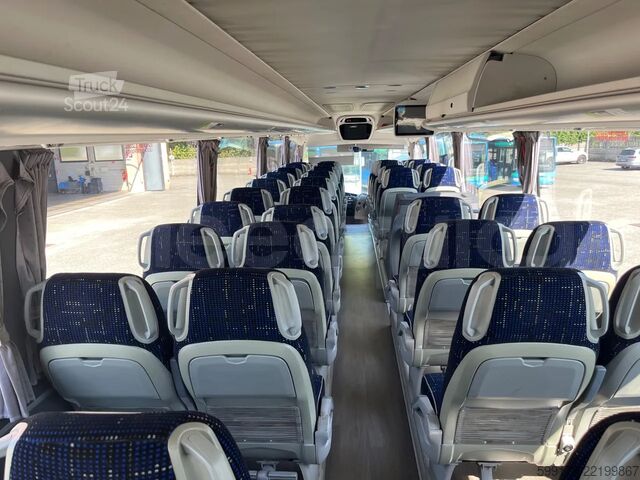 туристически автобус Irizar i6