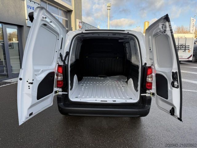 Fourgon tôlé OPEL Opel Combo Cargo L2H1 130 MT