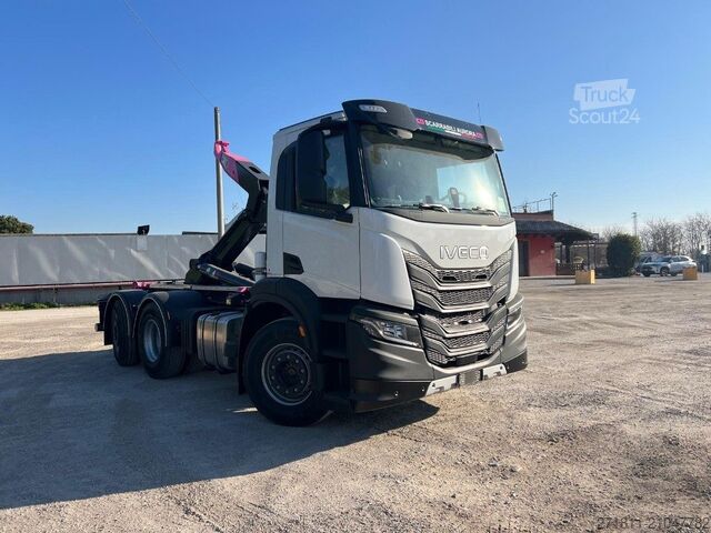 Kanca kasalı yük kamyonu (roll-off) IVECO IVECO X-WAY AD280X500 NUOVO SCARRABILE