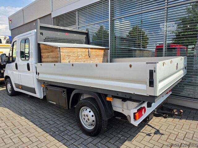 Pick-up panelvan FIAT Ducato Pritsche-Doka 7 Sitzer erst 26.600 KM