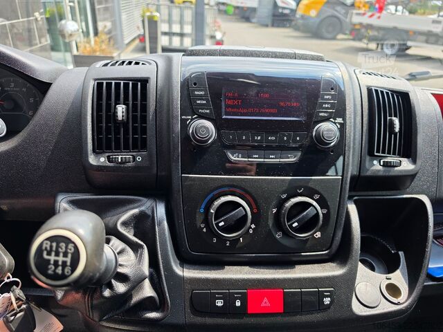 Pick-up panelvan FIAT Ducato Pritsche-Doka 7 Sitzer erst 26.600 KM