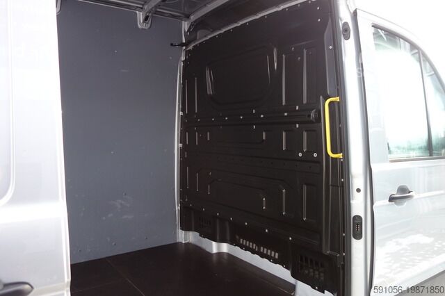 Duba panelată Volkswagen Crafter 35 Kasten L2H2 LED/STDHZG/AHK/NAVI/2xAB