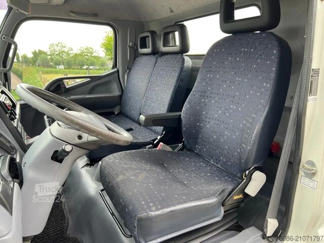 Car transporter Mitsubishi Canter Oprijer 3c13