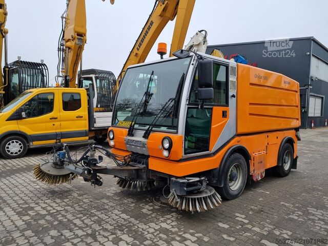 Sweeper Bucher City CAT 5000