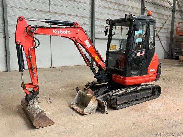 міні-екскаватор Kubota KX 61-3