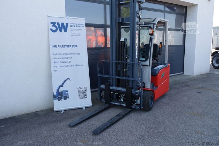 Frontstapler Heli EFX-301