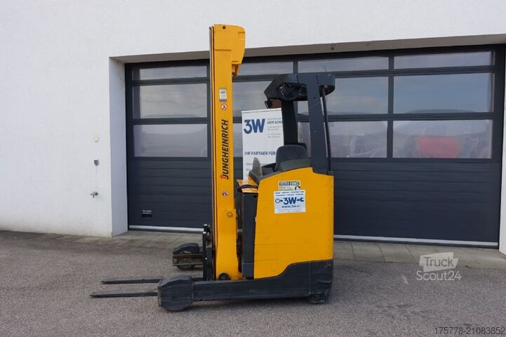 Schubmaststapler Jungheinrich ETV 214