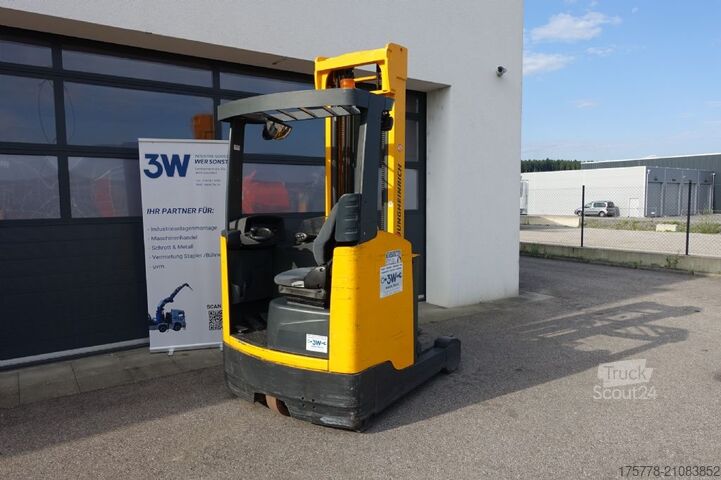 Schubmaststapler Jungheinrich ETV 214