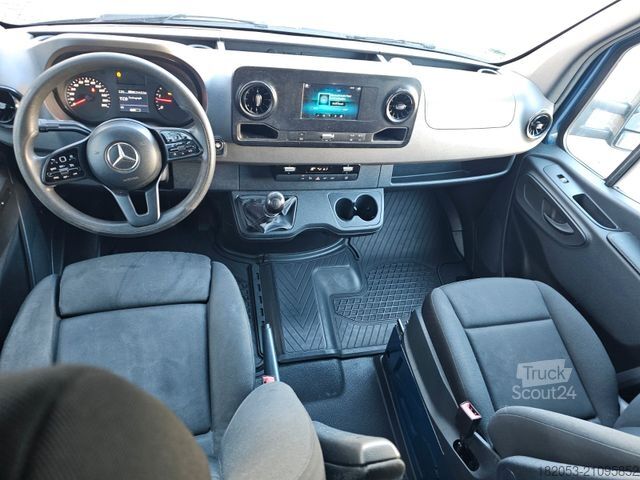 Transporter mit Pritsche & Plane MERCEDES-BENZ Sprinter 519  Klima Standh Motor Neu 61000 km