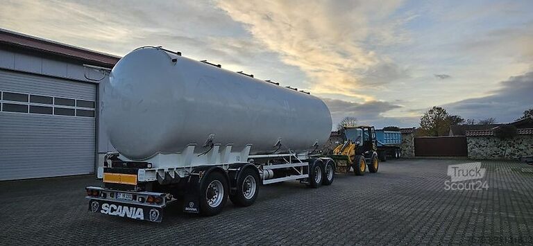 Silo trailer Jilko 42m³ Silo DE Zulassung Interne Nr. 1008