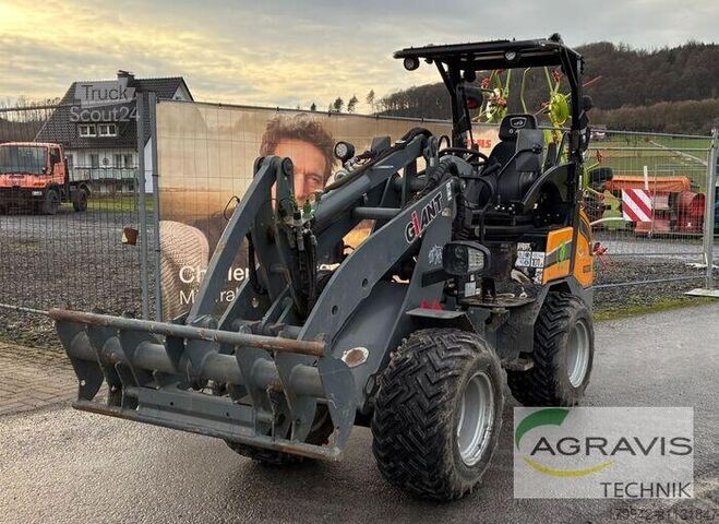 محمل ساحة Giant G2200E