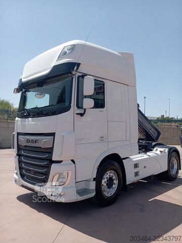 Standard nyergesvontató DAF XF 530 con ADR+PRESA DI FORZA+ GARANZIA