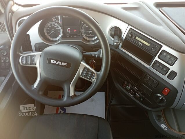 Standard nyergesvontató DAF XF 530 con ADR+PRESA DI FORZA+ GARANZIA