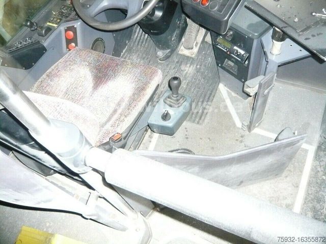 Intercitybus MERCEDES-BENZ O 550 INTEGRO - mit Brandschaden * TEILESPENDER