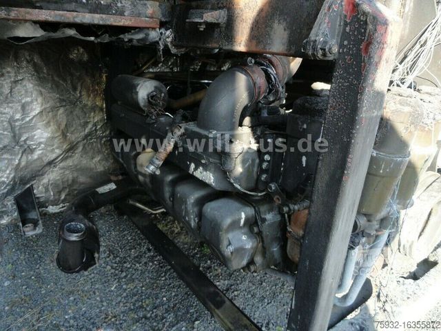 Intercitybus MERCEDES-BENZ O 550 INTEGRO - mit Brandschaden * TEILESPENDER