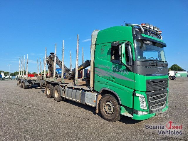 Timberbil Volvo FH500 6X4 Holztransporter Kesla Ladekrank