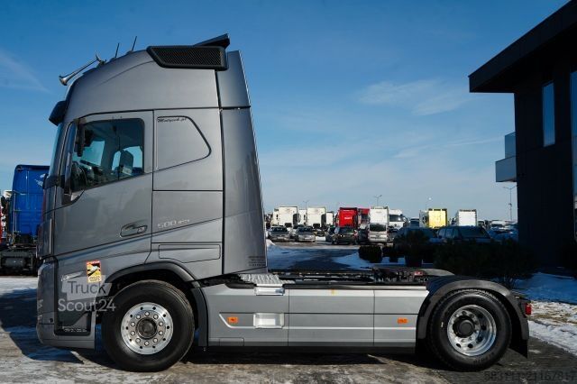 Standart çekici ünitesi VOLVO H 500 / PE?NY ADR / XXL / BOGATE WYPOSA?ENIE / O