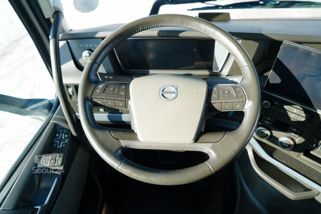 Standart çekici ünitesi VOLVO H 500 / PE?NY ADR / XXL / BOGATE WYPOSA?ENIE / O