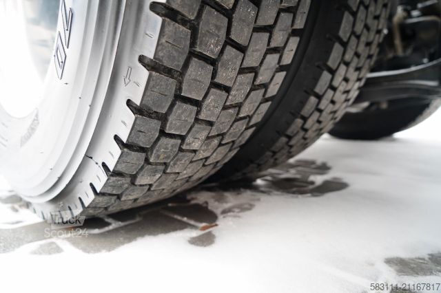 Standart çekici ünitesi VOLVO H 500 / PE?NY ADR / XXL / BOGATE WYPOSA?ENIE / O