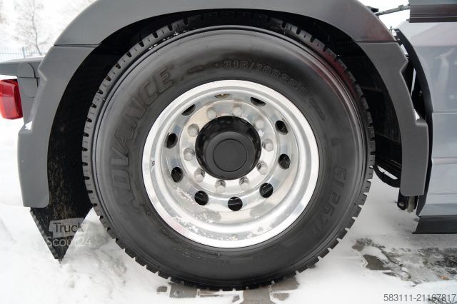 Standart çekici ünitesi VOLVO H 500 / PE?NY ADR / XXL / BOGATE WYPOSA?ENIE / O