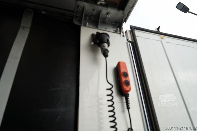 Jumbo kamyon RENAULT T 440 / 6X2 / SOLÓWKA / FIRANKA 9.5 M / I-PARK C