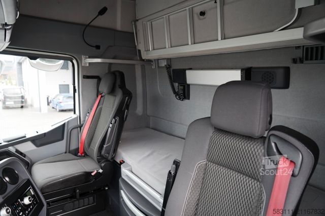 Jumbo kamyon RENAULT T 440 / 6X2 / SOLÓWKA / FIRANKA 9.5 M / I-PARK C