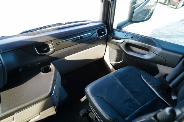 Standart çekici ünitesi SCANIA S 580 / V8 / RETARDER / FULL AIRMATIC  / I-PARK