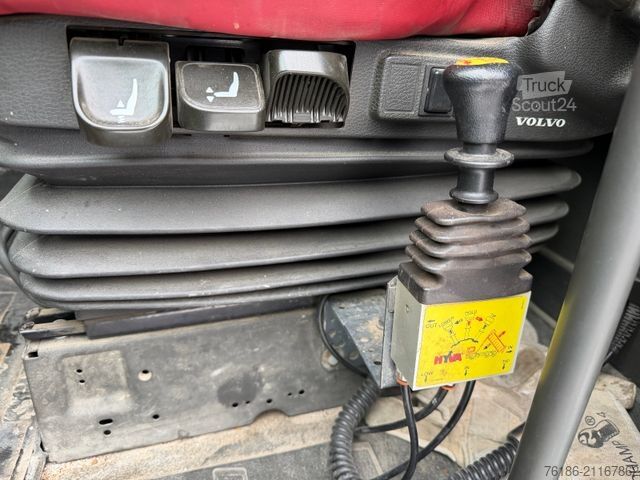 Standart çekici ünitesi VOLVO FH 460