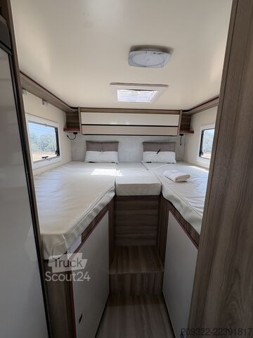 полуинтегриран кемпер Roller Team Kronos Fit 281P | Ford Transit 2.0 TDCi 165 CV Automatico |