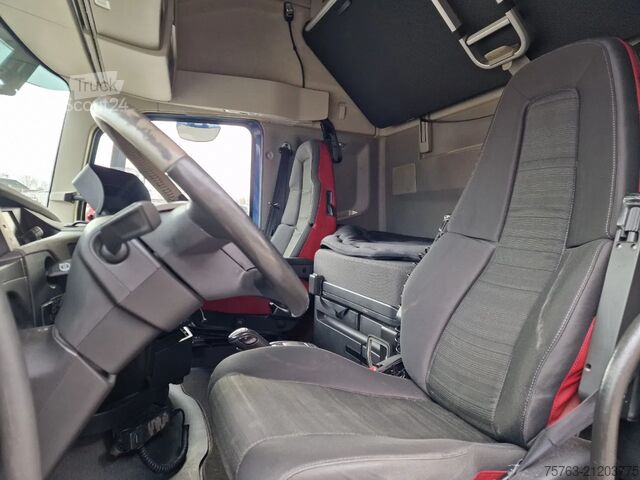 Bavul Volvo FH 13.420 Globetrotter XL 4x2 - Box - Loadlift ...