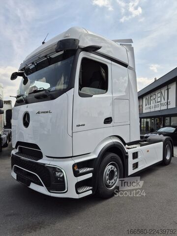 Standardtraktor Mercedes-Benz Actros 1945 LS