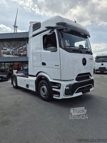 Standardtraktor Mercedes-Benz Actros 1945 LS