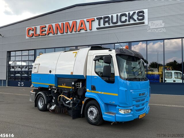 útseprő gép DAF FA LF 180 Euro 6 Johnston VS502 Just 138.807 km!