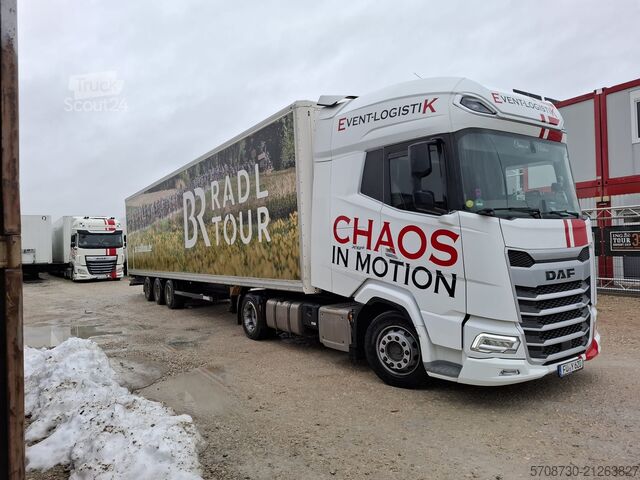 Kofferauflieger Kögel Mega-Koffer