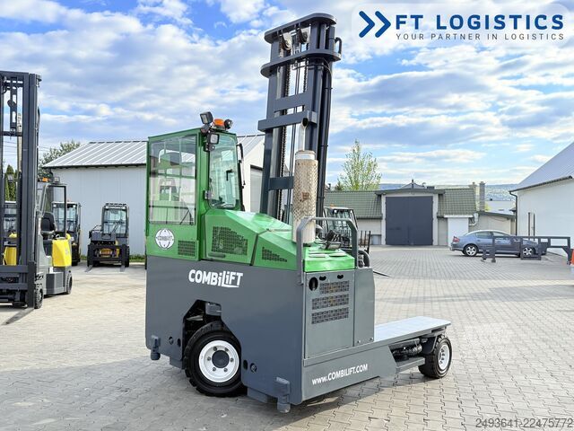 Stivuitor cu patru direcții Combilift C4500 GAS DUPLEX 5500 FORK POSITIONER