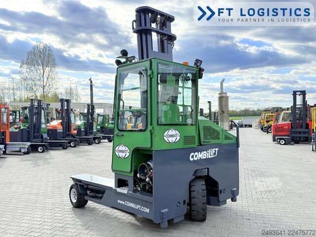 Stivuitor cu patru direcții Combilift C4500 GAS DUPLEX 5500 FORK POSITIONER