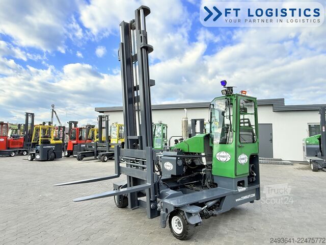 Stivuitor cu patru direcții Combilift C4500 GAS DUPLEX 5500 FORK POSITIONER