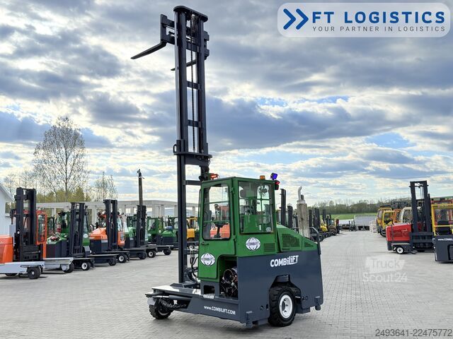 Stivuitor cu patru direcții Combilift C4500 GAS DUPLEX 5500 FORK POSITIONER