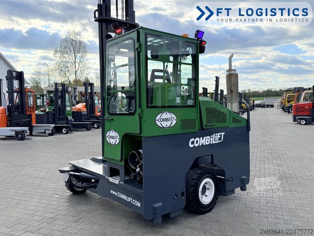 Stivuitor cu patru direcții Combilift C4500 GAS DUPLEX 5500 FORK POSITIONER