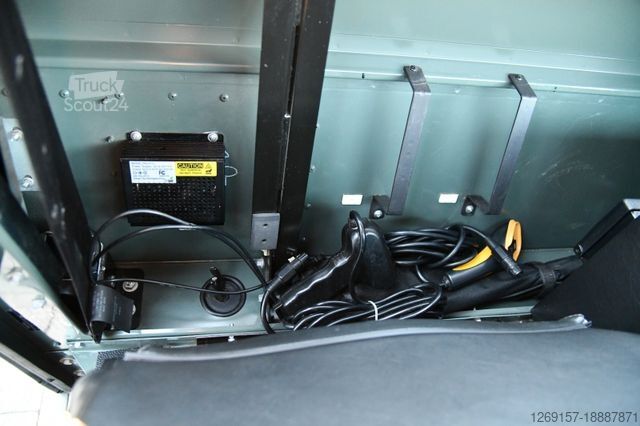 Bestelwagen  Landrover Defender 110 E PickUp Allrad Seilwinde