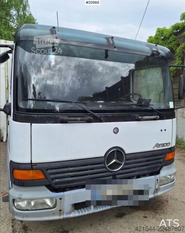 Platformos priekaba Mercedes-Benz Atego 818